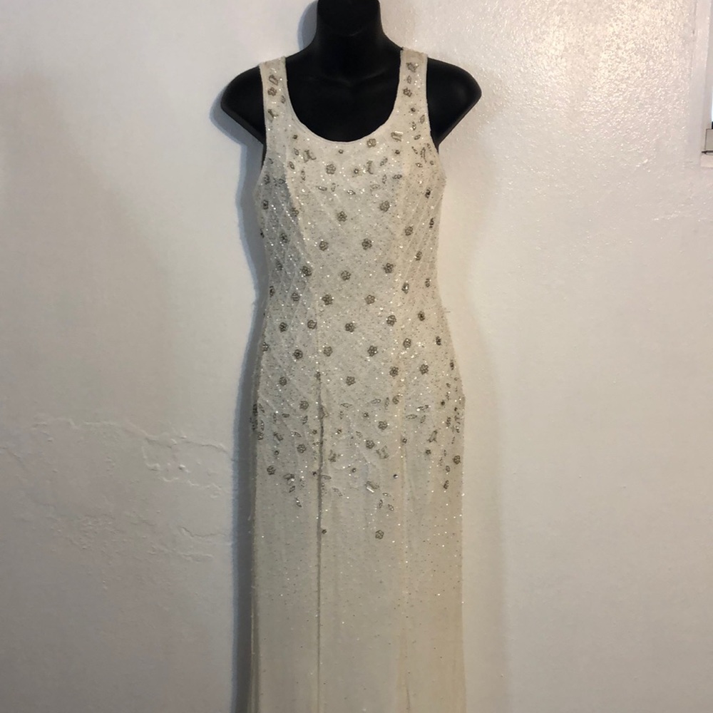 Vintage wedding gown fleur de lis size 6